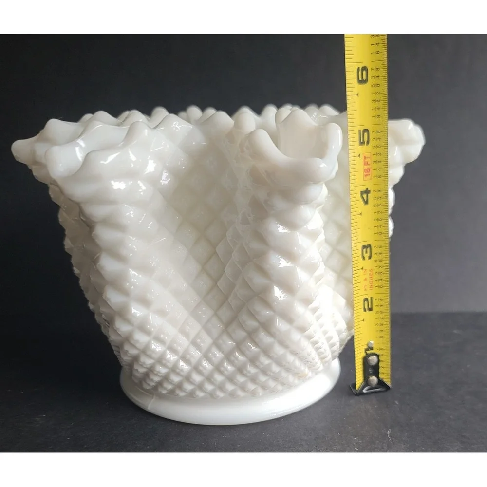 Westmoreland‎ White Milk Glass Diamond Point Ruffled Vase Vintage Starburst Base